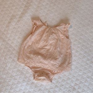 3/$20 Gap Baby Girl Eyelet Onesie Shirt 6-12 months